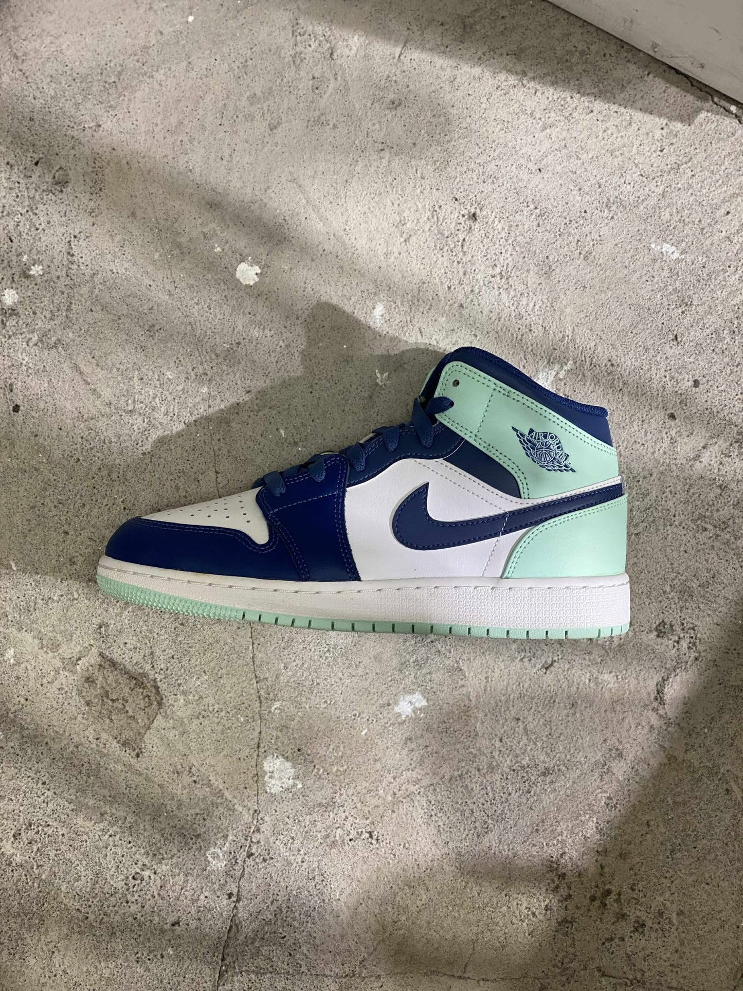 Jordan 1 Mid 'Mystic Navy Mint Foam' (GS)