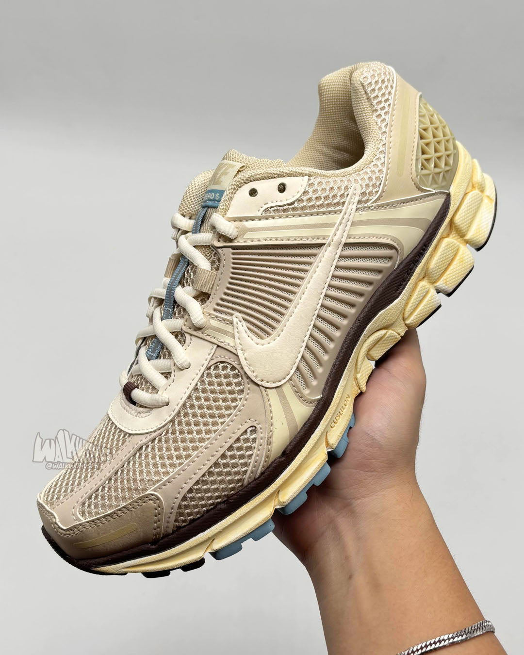 Nike Zoom Vomero 5 'Oatmeal' (WOMEN'S) – Walkwithusph