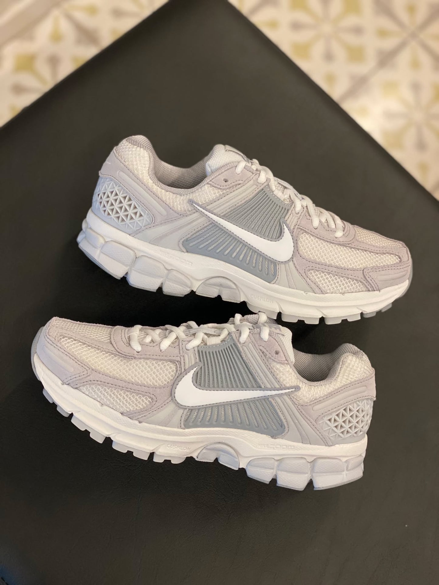 Nike Zoom Vomero 5 'Platinum Tint Wolf Grey Summit White' (WOMEN'S)