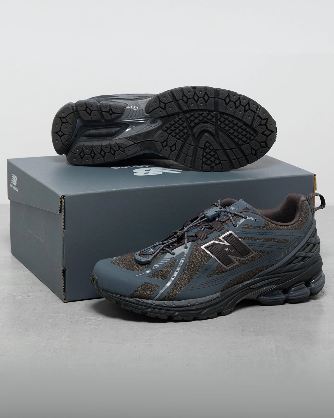 New Balance 1906R 'Black Cement Graphite'