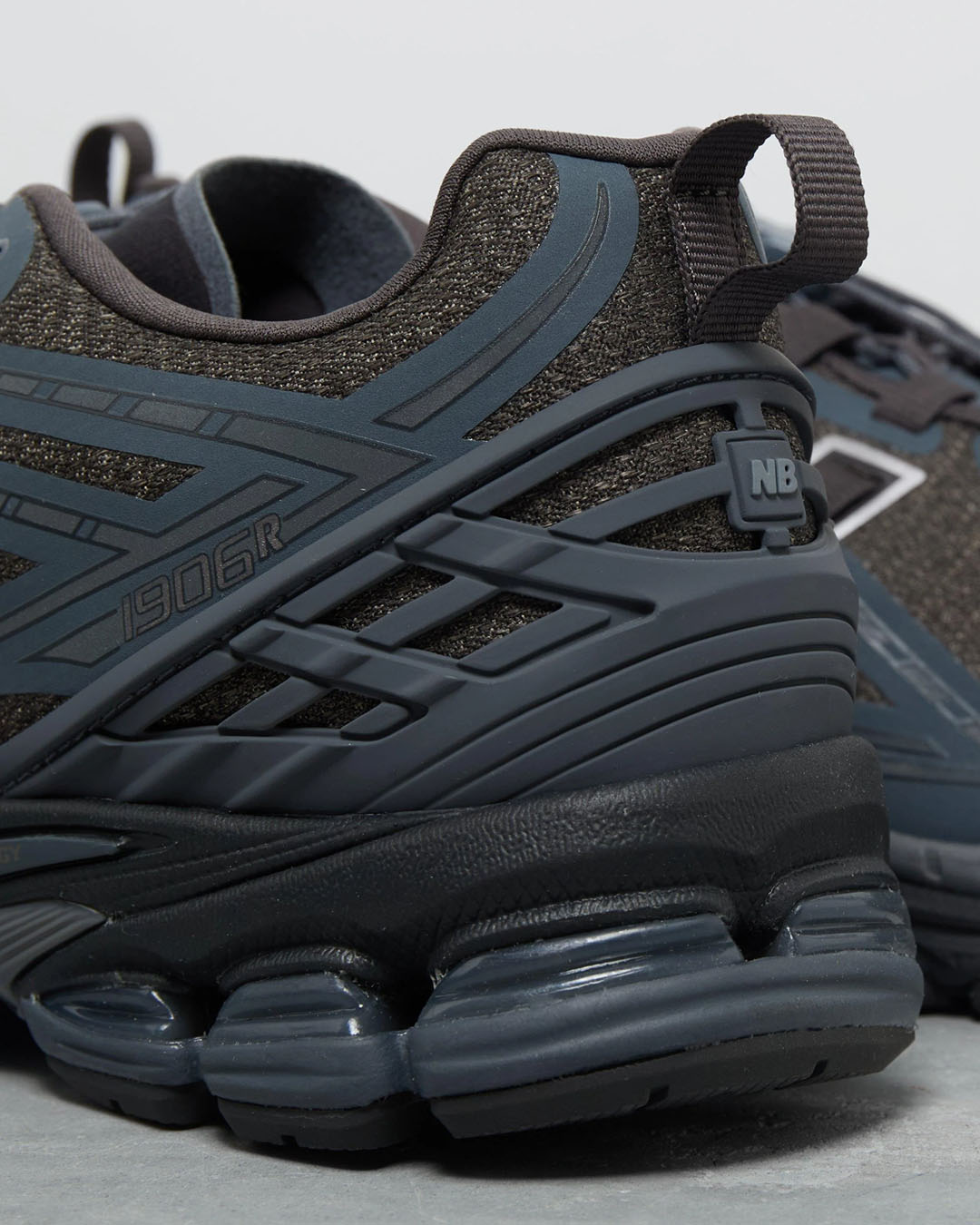 New Balance 1906R 'Black Cement Graphite'