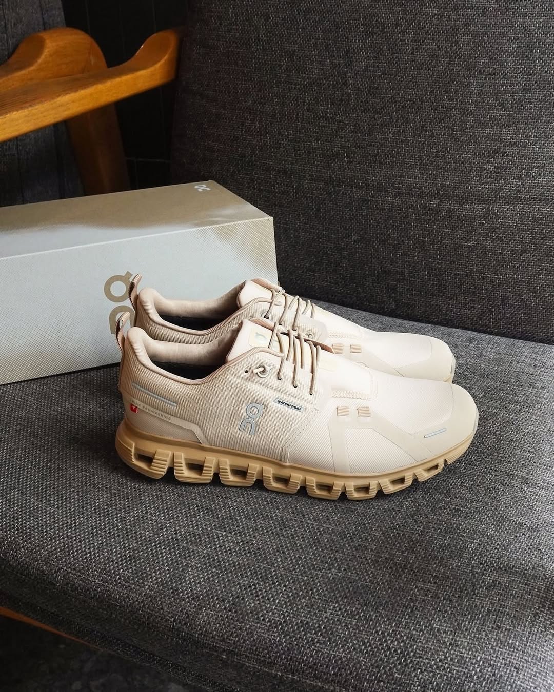 On Cloud 6 Waterproof 'Sand Dune'