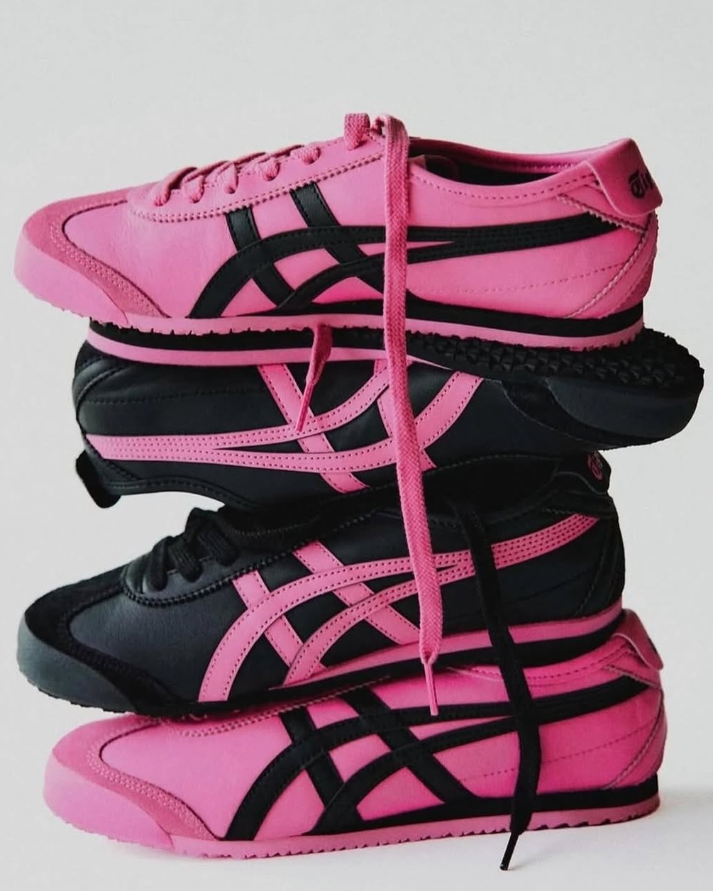 Onitsuka Tiger Mexico 66 'Dragonfruit Black'
