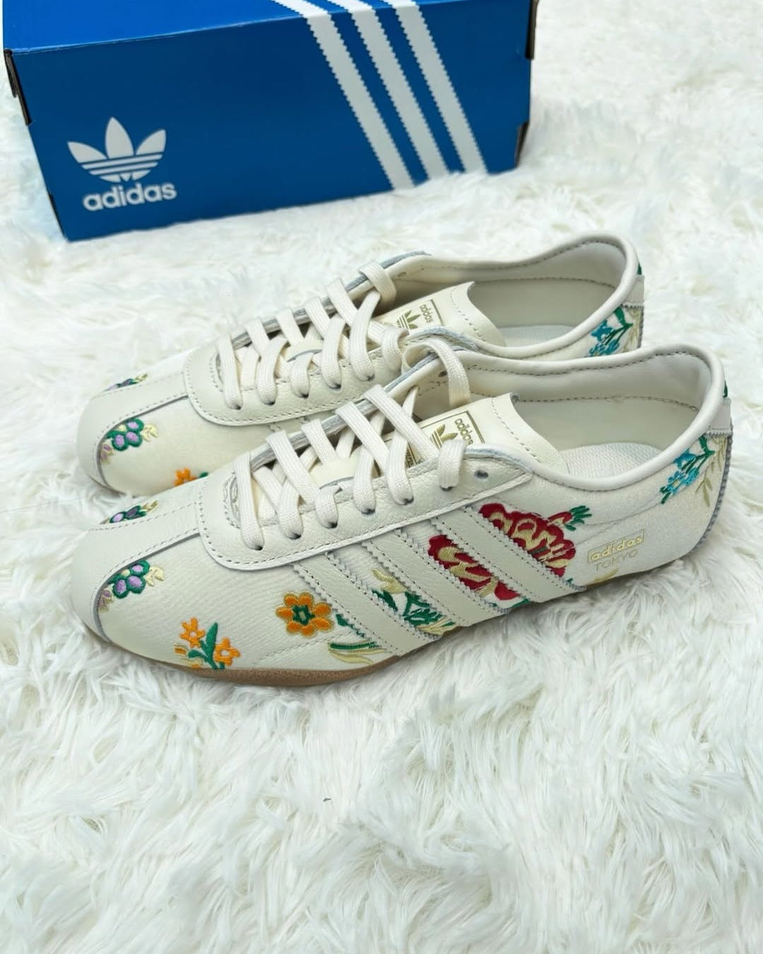 Adidas Tokyo 'Crew White Floral Embroidery'