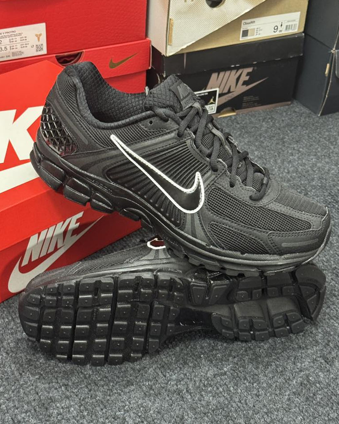 Nike Zoom Vomero 5 ‘Black Summit White’