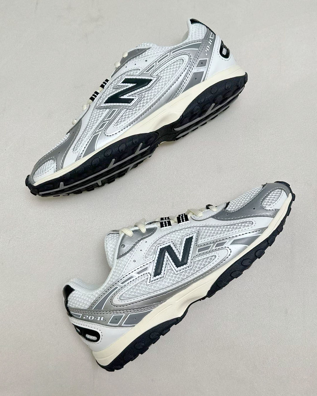 New Balance 204L 'Silver Metallic Navy'