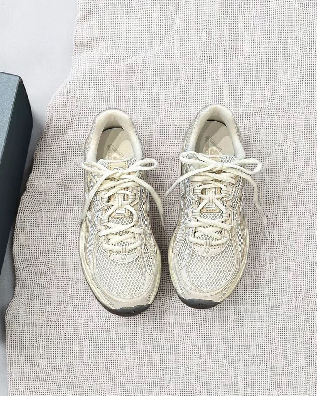 New Balance 740 'Sea Salt'