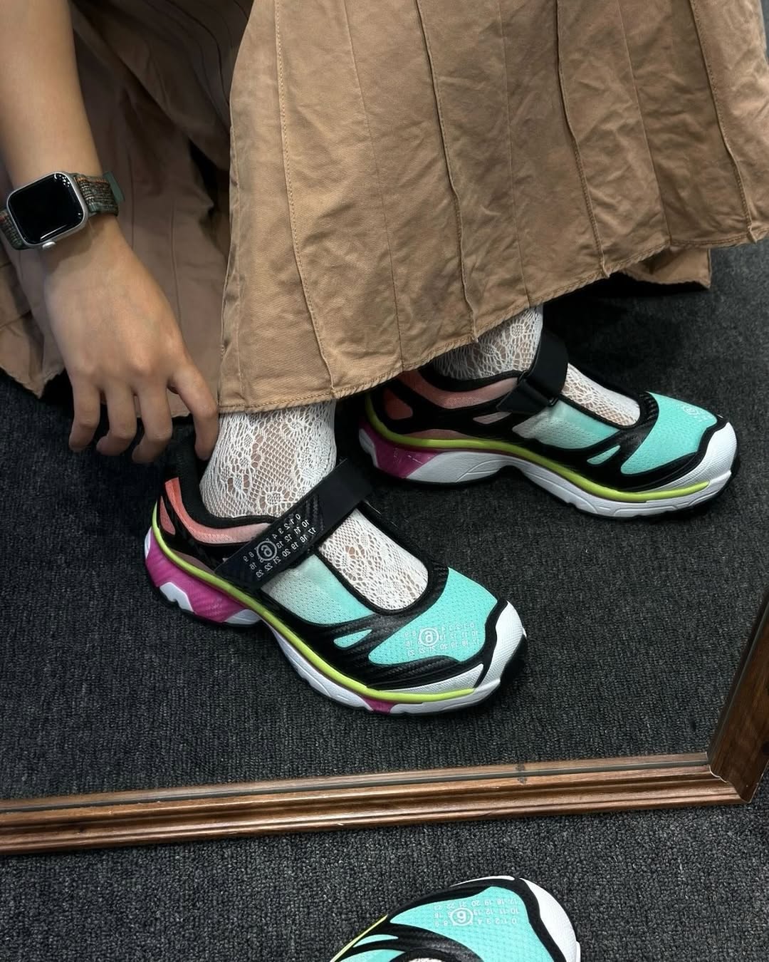 Salomon x Maison Margiela XT-MARY J MM6 'Ginger Electric Green'