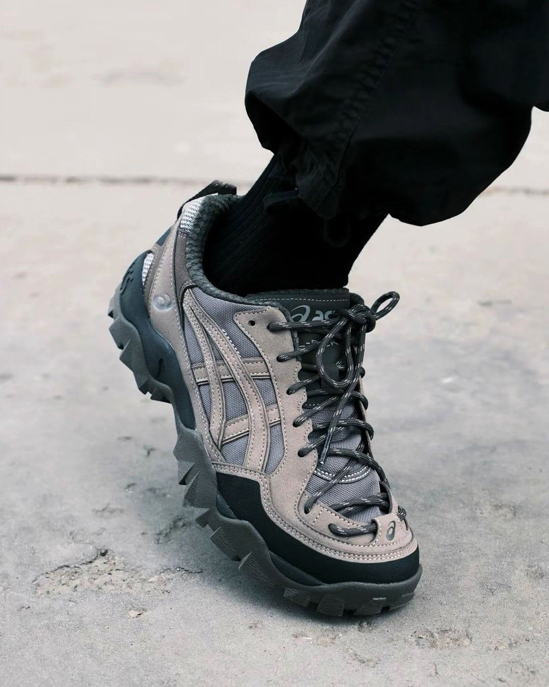 ASICS GEL-Pickax 'Clay Grey'
